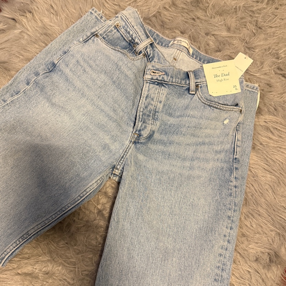 NWT Abercrombie & Fitch Dad High Rise Jeans